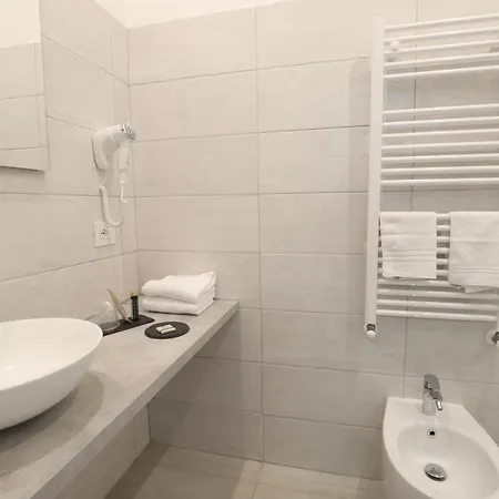 Cadorna Luxury فندق