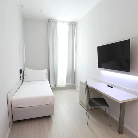 Cadorna Luxury فندق ميلان